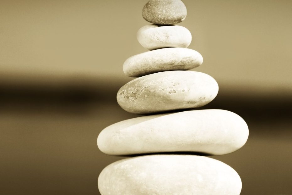 Pile de cailloux - Cabinet Jun Li - Bien-être traditionnel chinois