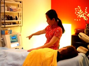 Irrigation du côlon - Cabinet Jun Li - Bien-être traditionnel chinois Irrigation du côlon - Hydrothérapie du côlon - Cabinet Jun Li - Bien-être traditionnel chinois